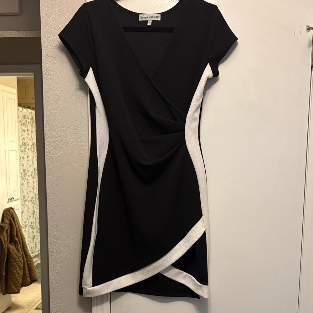 Connected Apparel Black and White Asymmetrical Dress
